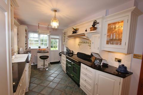 Butts Cottage Dover Road, Ringwould, Deal, CT14 8HF
