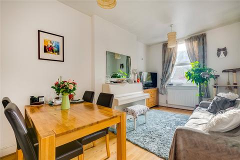 2 bedroom apartment to rent, Battersea Rise, London, SW11