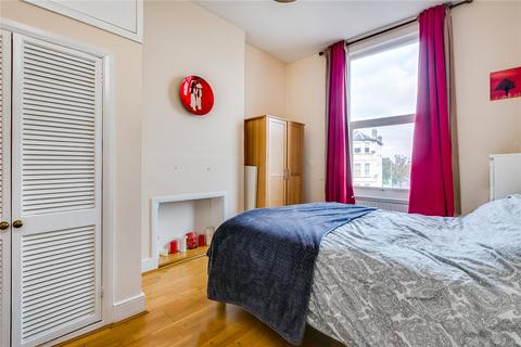 2 bedroom apartment to rent, Battersea Rise, London, SW11