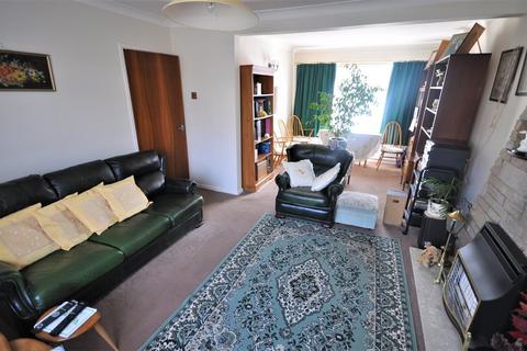 52 Darlington Grove, Moorends, Doncaster, DN8 4TN
