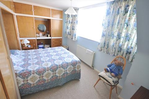 52 Darlington Grove, Moorends, Doncaster, DN8 4TN