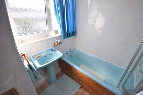 52 Darlington Grove, Moorends, Doncaster, DN8 4TN