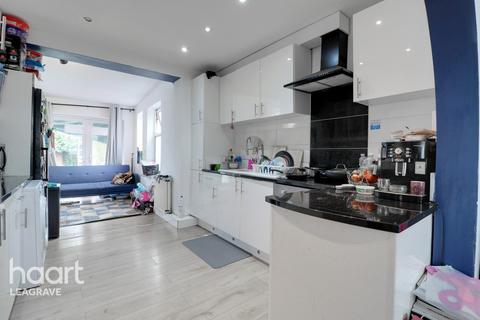 16 Anstee Road, Luton, LU4 9HH