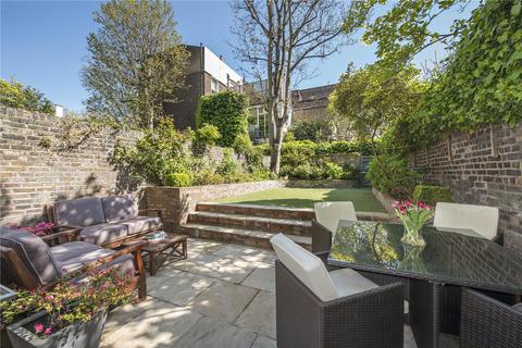 4 Edwardes Place, London, W8 6LR