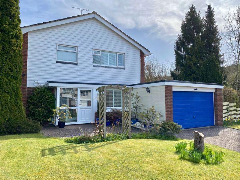 Brook End Drive, HenleyInArden 4 bed detached house £650,000