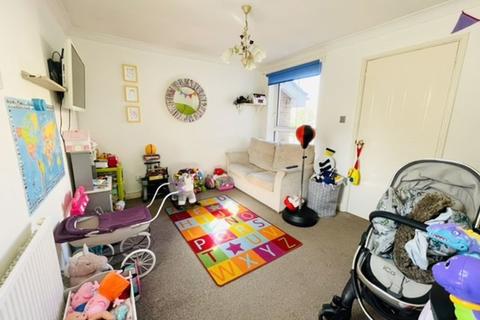 17 Barnett Place, Cleethorpes, DN35 7SU