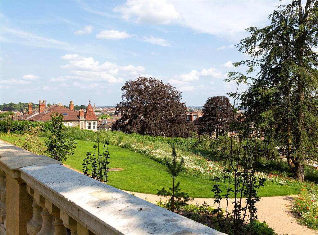 Redland Court