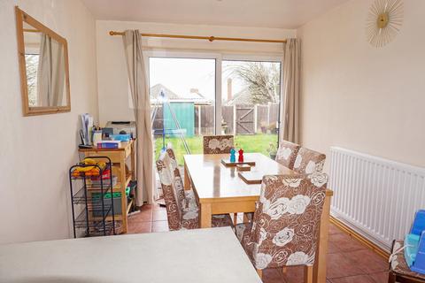 22 Harebell, Tamworth, B77 4NA