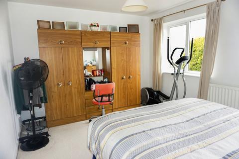 22 Harebell, Tamworth, B77 4NA