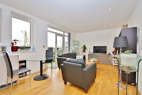 2 bedroom penthouse for sale - Guildford Road, Woking
