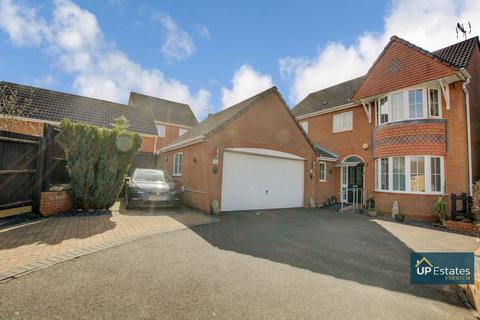 18 Wake Way, Grange Park, Northampton, NN4 5BF