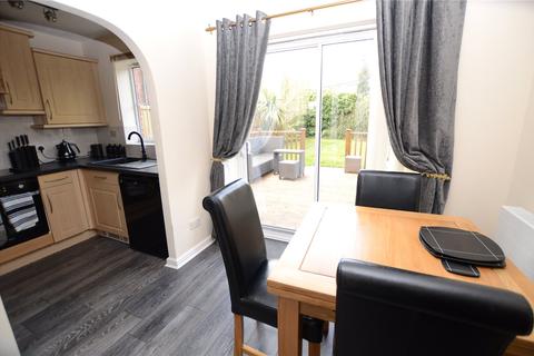 6 Blayds Garth, Woodlesford, Leeds, LS26 8WN