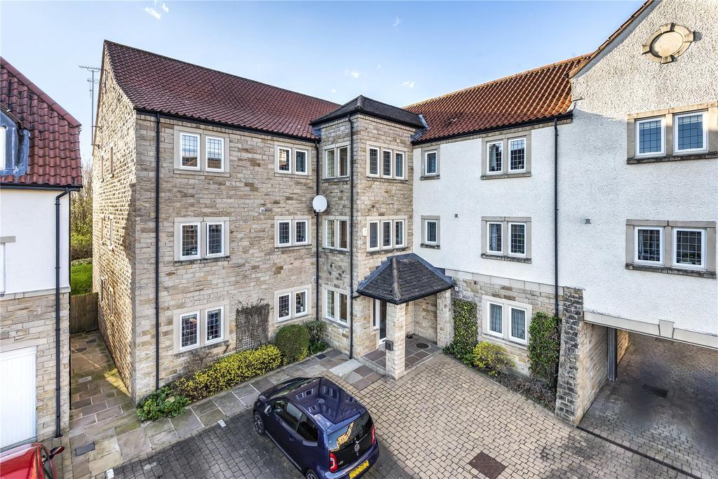 Micklethwaite Grove, Wetherby 2 bed apartment £275,000