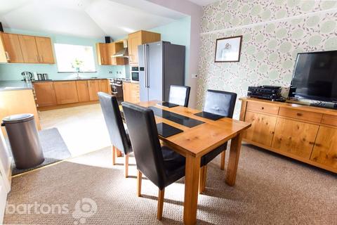 42 Brecks Crescent, Rotherham, S65 3HZ