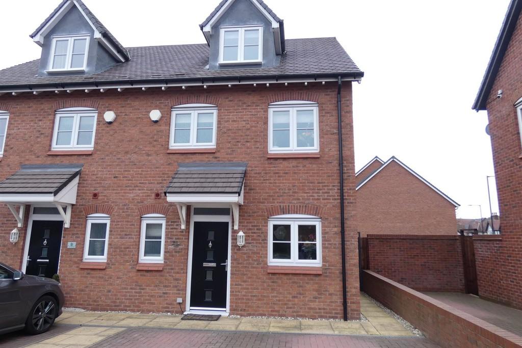 Lower Queen Street, Sutton Coldfield 3 bed semi-detached house - £375,000