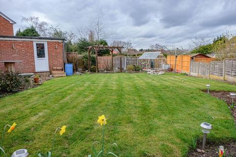 25 Forest Close, Sutton Coldfield, B74 2JY