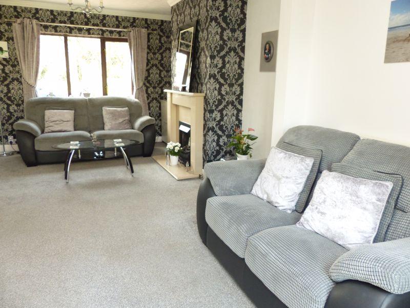 Warden Road, Sutton Coldfield B73 5SB 3 bed semidetached house £350,000