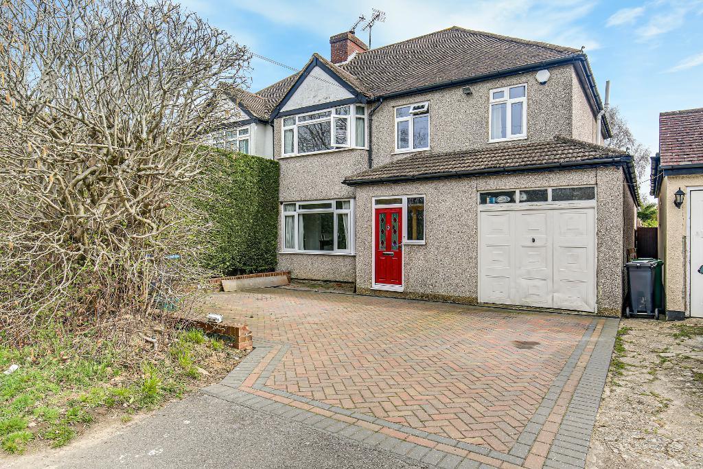 Limpsfield Road, Warlingham, Surrey, CR6 9RH 5 bed semidetached house