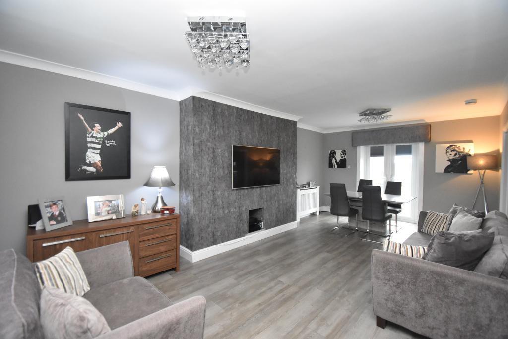 Lethamhill Road, Riddrie, Glasgow... 3 bed semidetached house £145,000