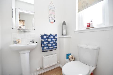 8 Balveny Drive, Glasgow, G33 5BY