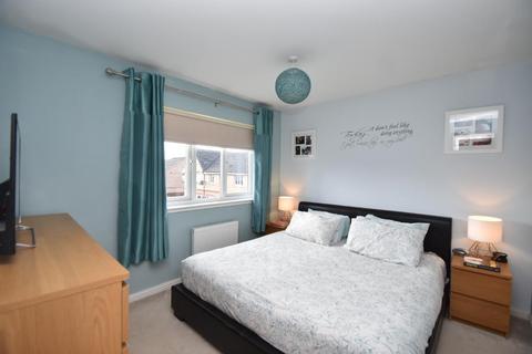 8 Balveny Drive, Glasgow, G33 5BY