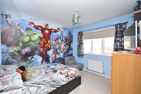 8 Balveny Drive, Glasgow, G33 5BY