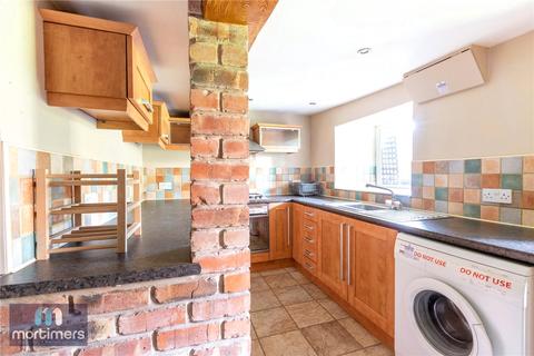 65 Manor Road, Blackburn, BB2 6LX