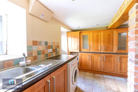 65 Manor Road, Blackburn, BB2 6LX