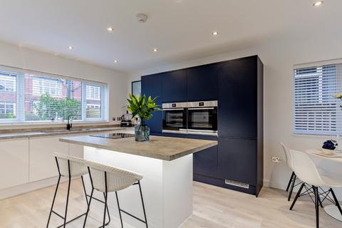 8 Barnardo Road, Exeter, EX2 4NE