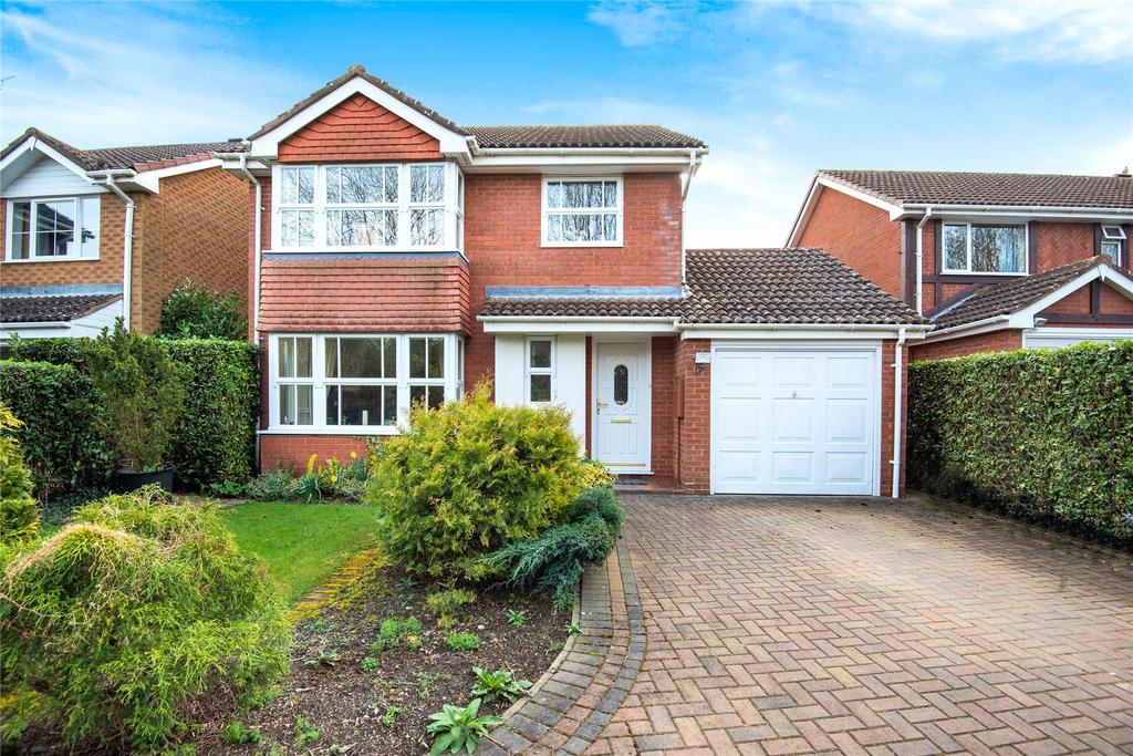 Lime Avenue, Buckingham, Buckinghamshire, MK18 4 bed detached house £