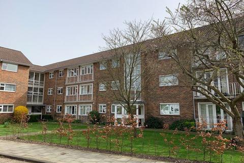 2 bedroom apartment to rent, North Walls, Chichester