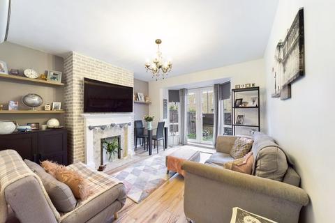 40 Galey Green, South Ockendon, RM15 5BP
