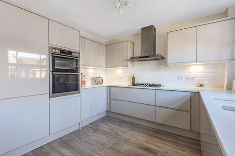 11 Burns Close, Carshalton, SM5 4PY