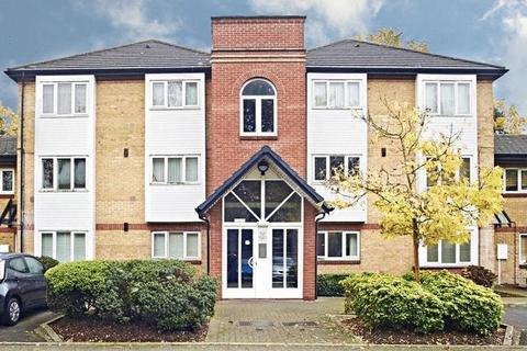80 Heathcote Road, St Margarets, Twickenham, TW1 1SD