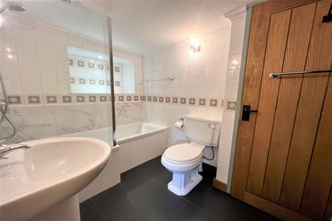 2 bedroom barn conversion to rent, Hermongers Lane, Rudgwick, Horsham, RH12