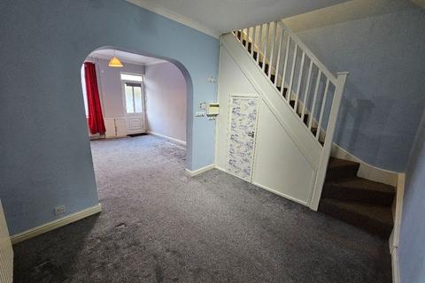 2 bedroom terraced house to rent, West Street, Farnworth, Bolton