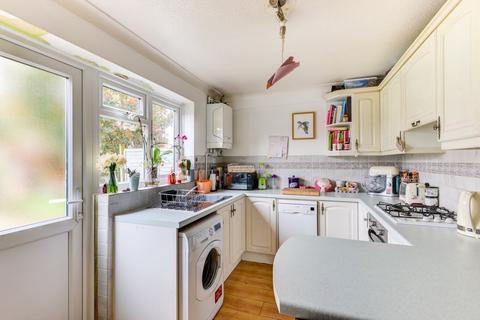2 Barnsnap Close, Horsham, RH12 5XY