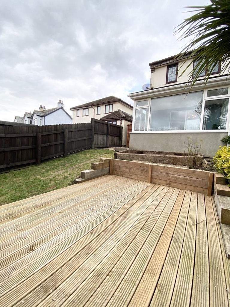 Hazeldene Close, Ivybridge 2 bed house £750 pcm (£173 pw)