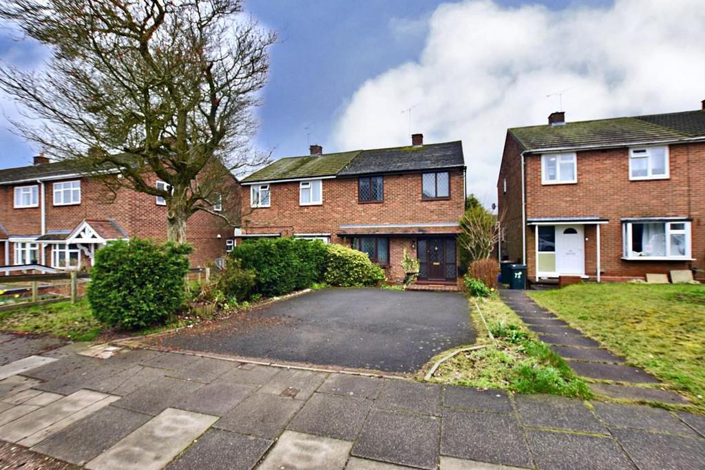 Barnfield Avenue, Allesley Village... 3 bed semidetached house £215,000