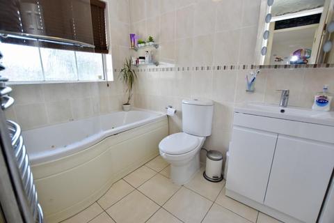 42 Appledore Drive, Coventry, CV5 7PQ