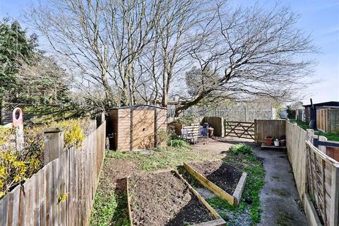17 De Frene Road, London, SE26 4AB