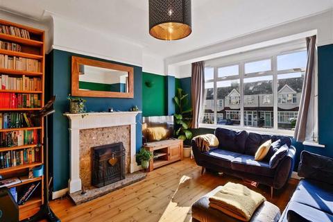 17 De Frene Road, London, SE26 4AB