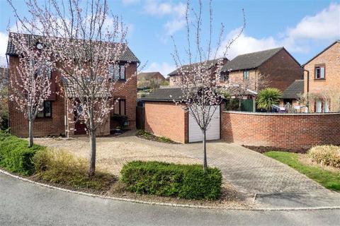 40 Edgecote, Great Holm, Milton Keynes, MK8 9ER