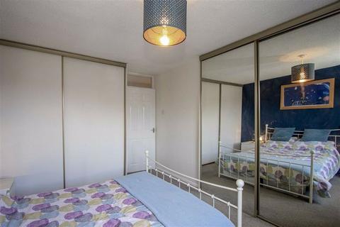 40 Edgecote, Great Holm, Milton Keynes, MK8 9ER
