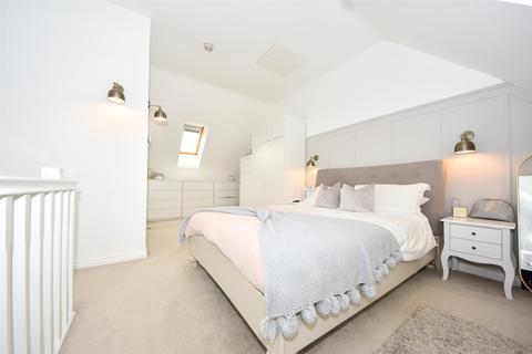 3 Amey Way, Warwick, CV34 5AL