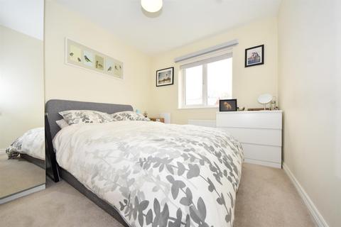 31 Hankinson Road, Warwick, CV34 5NF