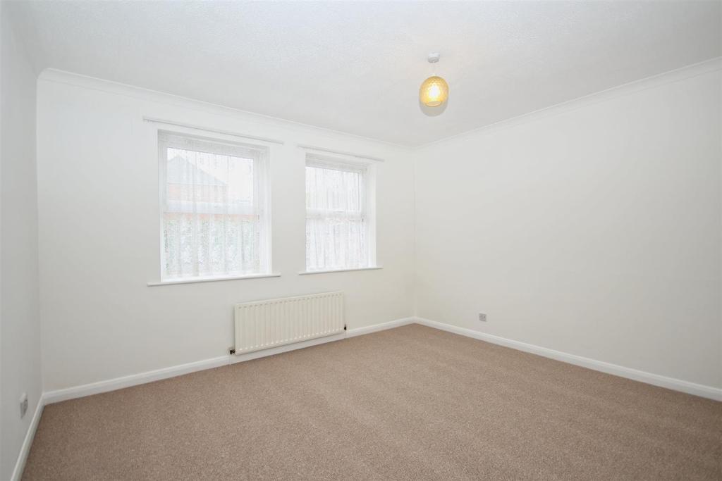 Cherry Garth, Beck Bank, Cottingham 2 bed apartment £119,950
