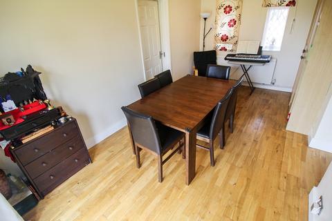 24 Addiscombe Chase, Tilehurst, Reading, RG31 6FH