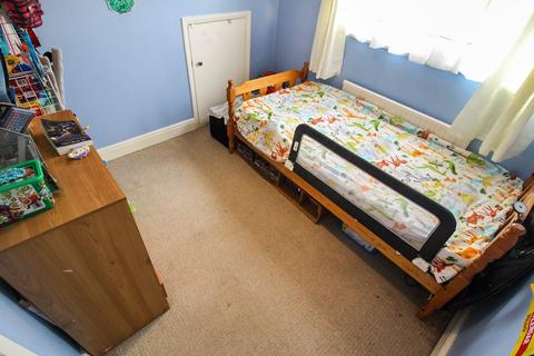 24 Addiscombe Chase, Tilehurst, Reading, RG31 6FH