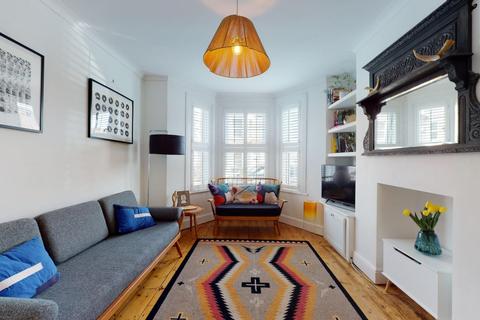 15 Bournemouth Road, Folkestone, CT19 5BA